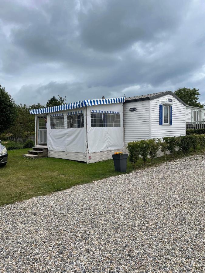 Mobil-Home 4/6 Personnes , Terrasse Couverte ,Piscine Chauffee . Biville-sur-Mer Ngoại thất bức ảnh